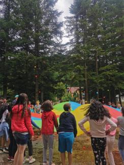 Tabăra Cătunul Verde: Zeci de copii și tineri din Bihor au învățat, în mijlocul naturii, cum să o protejeze (FOTO)