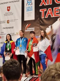 Ploaie de medalii pentru sportivii de la Wolf Oradea, la două competiţii importante de taekwon-do (FOTO)