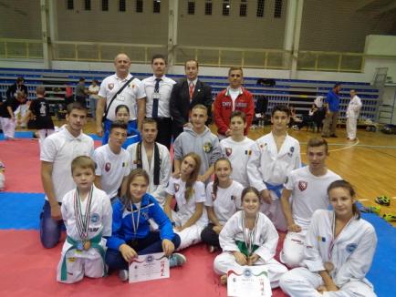 Sportivii de la King Do-Lions Oradea au cucerit 14 medalii la Cupa Internațională Open de Taekwon-do ITF din Ungaria