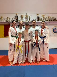 Şase medalii pentru sportivii orădeni de la ACS Royal Kwon, la Cupa Internaţională de Taekwondo Spirit Open din Ungaria (FOTO)