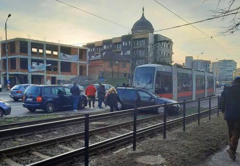 Staționări tramvaie în 16 februarie