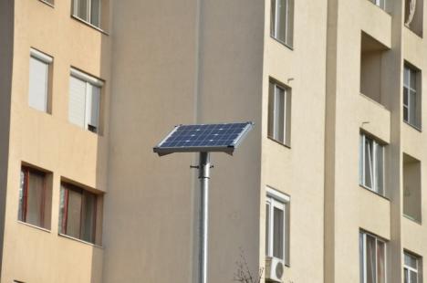 „Lacăt” solar: RER Ecologic Service a dotat trei ţarcuri pentru deşeuri cu închidere centralizată pe bază de energie solară (FOTO)