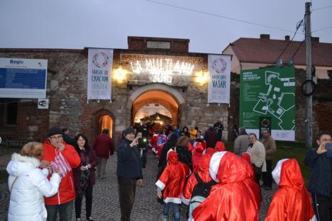 Cetatea luminiţelor: Moşuleţii au deschis prima ediţie a Târgului de Crăciun din Oradea (FOTO / VIDEO)