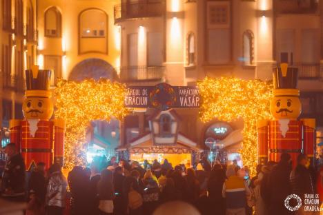 Val de nemulţumiri legate de accesul la Târgul de Crăciun din Oradea: 'Un târg al dezbinării, cu garduri sinistre' (VIDEO)