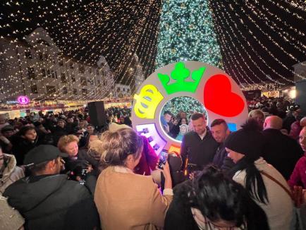 „Să înceapă magia!”: Târgul de Crăciun din Oradea a fost deschis. Luminițele de sărbătoare au fost aprinse în prezența lui Moș Crăciun (FOTO/VIDEO)