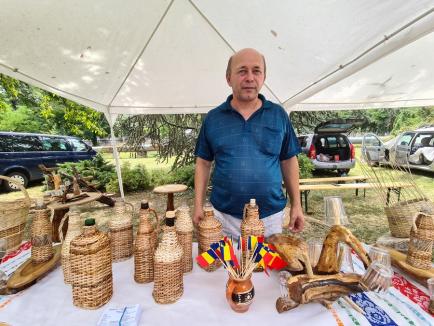 A început Târgul Meşterilor Populari. Ce pot găsi vizitatorii în Parcul Bălcescu din Oradea (FOTO / VIDEO)