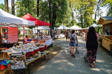 O nouă ediție a Târgului Meșterilor Populari. Ce au adus artizanii în Parcul Muzeului Țării Crișurilor din Oradea (FOTO)