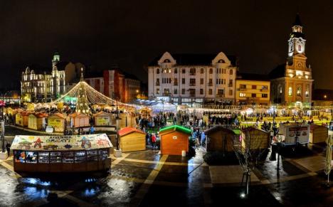 Târgul de Crăciun Oradea. Iluminatul de sărbători va fi pornit joi din Piaţa Unirii