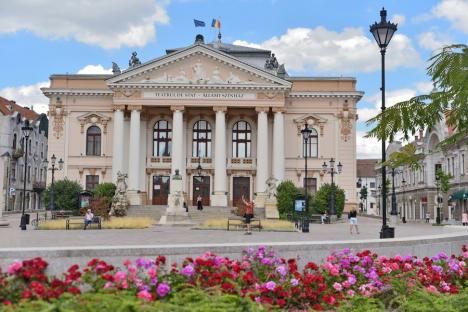 13 milioane de lei de la bugetul central pentru Teatrul Regina Maria, Teatrul Szigligeti și Filarmonică