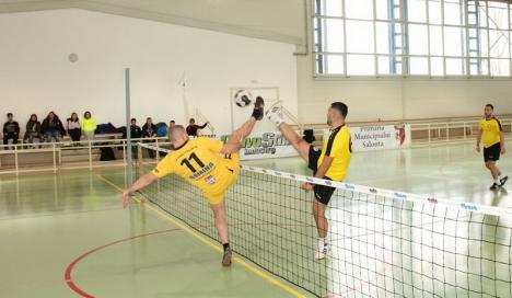 Echipele clubului Tengo Salonta au dominat ultima etapă a Campionatului României la tenis cu piciorul (FOTO / VIDEO)