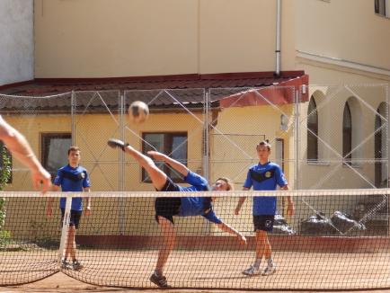 Salontanii de la Tengo au dominat etapa a II-a a Campionatului Național la Tenis cu piciorul (FOTO)