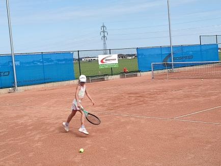 Cupa AutoGrand: Prima ediţie a turneului de tenis pentru copii şi-a desemnat câştigătorii (FOTO)