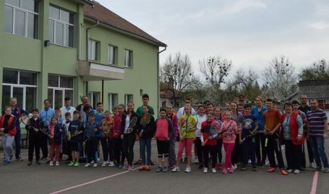 Trofeul 'Micii tenismeni', ediţia a IV-a, a inaugurat noua bază de tenis din Şuncuiuş