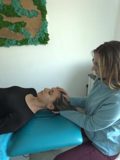 Terapia craniosacrală la KineticReform în Oradea: o abordare blândă pentru sănătatea ta (FOTO)