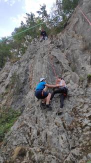 Vindecare pe munte: În Bihor, copiii „speciali” își pot trata afecțiunile cu... via ferrata și rafting (FOTO)