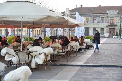 Terase... de iarnă: Cum funcționează localurile din Oradea sub restricțiile impuse în sezonul rece (FOTO)