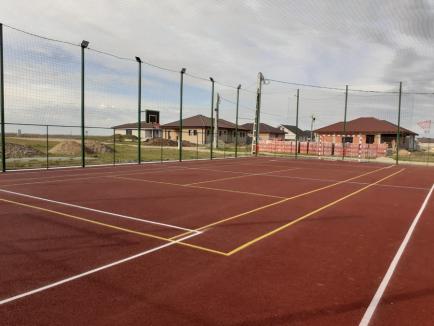 Un nou teren de sport în Sântandrei. Poate fi folosit gratuit, vezi în ce condiții! (FOTO)
