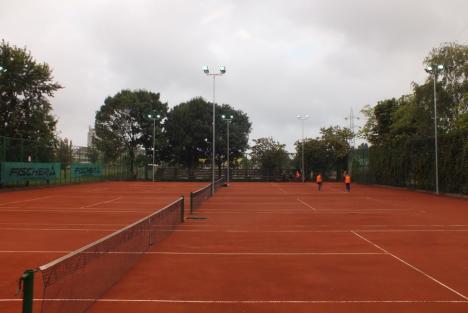 Oradea găzduieşte turneul de tenis din circuitul J2 World Tennis Tour U18