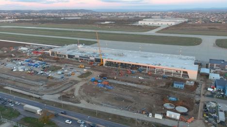 Aeroportul Oradea, de nerecunoscut: Lucrările au ajuns la jumătate, după finalizarea lor va fi de trei ori mai mare, modern și eficient (FOTO)