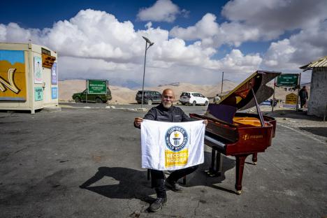 Pianistul cu cele mai multe recorduri Guinness este orădean. Thurzó Zoltán este deja cu gândul la un nou titlu mondial (FOTO/VIDEO)