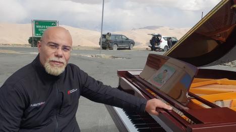 Pianistul cu cele mai multe recorduri Guinness este orădean. Thurzó Zoltán este deja cu gândul la un nou titlu mondial (FOTO/VIDEO)