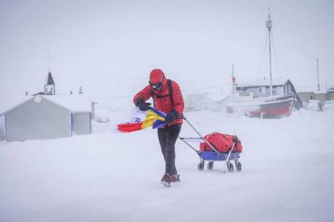 Om sau supererou? Tibi Uşeriu a câştigat, pentru a treia oară, Maratonul Arctic 6633 (FOTO/VIDEO)
