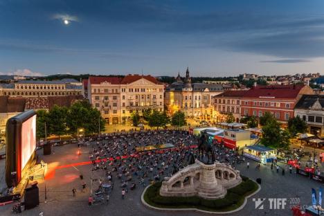 'Dineu cu vecinii de sus' la Oradea şi Salonta: Filmul din deschiderea TIFF, proiectat în 19 oraşe din ţară (FOTO)