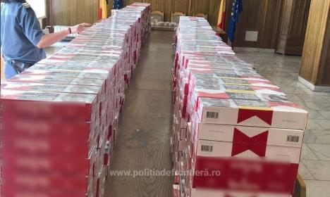 Peste 11.000 de pachete de ţigări Marlboro de contrabandă, la frontiera Borş (FOTO / VIDEO)