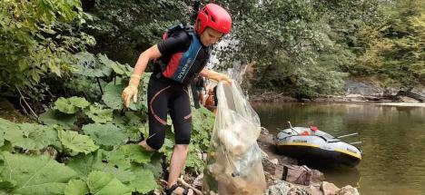 Profa de reciclare: De 20 de ani, Timea Székely-Farkas îi învaţă pe orădeni cum să colecteze corect deşeurile (FOTO)