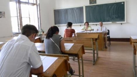 Profesor eliminat de la titularizare, pentru că a încercat să copieze