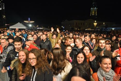 Toamna Orădeană, cu 'lipici': Mii de oameni şi în Cetate, şi în Piaţa Unirii. Solistul trupei Zdob şi Zdub: 'E festivalul perfect!' (FOTO/VIDEO)