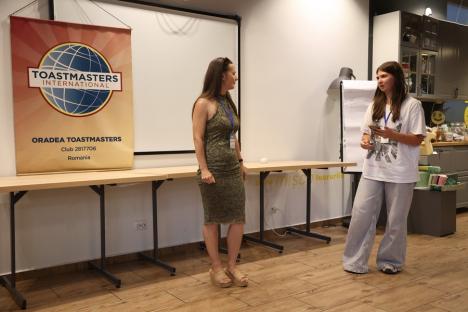 Ești interesat să-ți dezvolți abilitățile de comunicare? Ziua Porților Deschise la Oradea Toastmasters