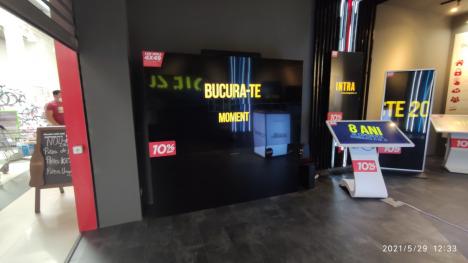 Totem Digital România a deschis PRIMUL show room DIGITAL SIGNAGE DIN ROMANIA, în Oradea, la galeria Remarkt (FOTO / VIDEO)