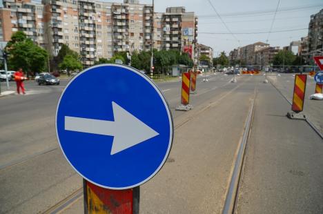 Schimbări majore în traficul din Oradea: Bulevardul Decebal și strada Tudor Vladimirescu, „tăiate” în două de șantierul pasajului subteran (FOTO/VIDEO)