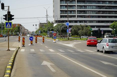 Schimbări majore în traficul din Oradea: Bulevardul Decebal și strada Tudor Vladimirescu, „tăiate” în două de șantierul pasajului subteran (FOTO/VIDEO)