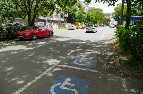 Schimbări majore în traficul din Oradea: Bulevardul Decebal și strada Tudor Vladimirescu, „tăiate” în două de șantierul pasajului subteran (FOTO/VIDEO)