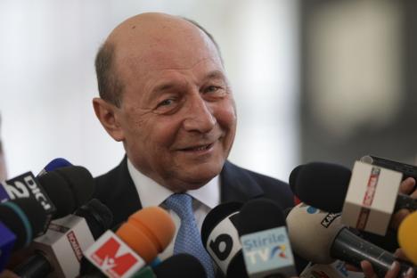 Fostul președinte Traian Băsescu, internat în spital cu o viroză gravă