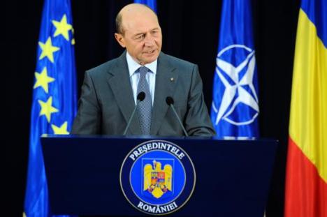 Ancheta penală în cazul "Băsescu-Firea", suspendată de imunitatea preşedintelui