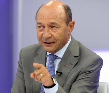 Preşedintele Traian Băsescu, scuipat când participa la festivitatea Regatei Mării Negre (VIDEO)