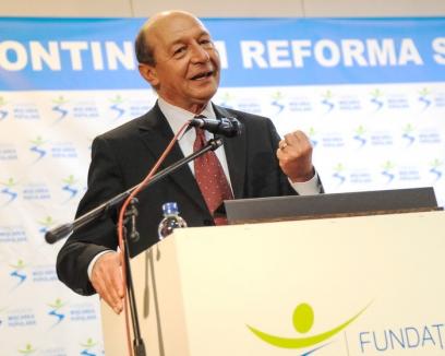 Traian Băsescu s-a înscris în PMP: 'O să las moştenire o mişcare populară'