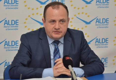 Liderul ALDE Bihor, Traian Bodea, consideră că primarul Bolojan s-a pripit să mărească impozitele în Oradea