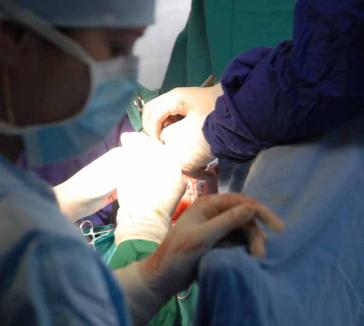 Prima prelevare de organe din acest an la Oradea: Moartea unei tinere de 30 de ani salvează alte 5 vieţi 