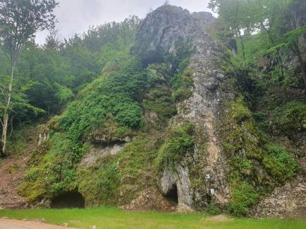 Un nou traseu de via ferrata în Bihor va fi deschis, sâmbătă, în Căbeşti. Ture ghidate gratuite (FOTO)