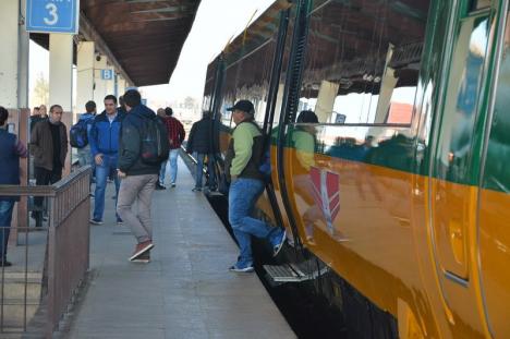 Concurenţă la CFR: De joi, Astra Trans Carpatic introduce 'cele mai moderne trenuri din România' pe ruta Arad – Oradea (FOTO / VIDEO)