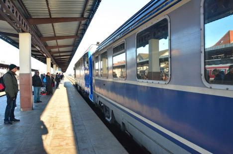 Cum vor circula trenurile pe linia Oradea - Cluj începând de luni, 8 ianuarie, și pe ce tronsoane vor fi înlocuite cu autobuze