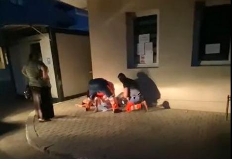 O femeie a născut pe trotuar, în fața spitalului din Urziceni. A fost demarată o anchetă
