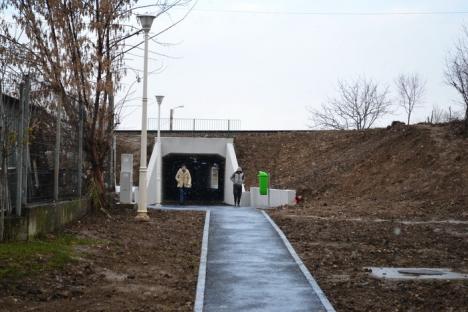 Tunelul din strada Ştefan cel Mare a fost vandalizat la două zile după inaugurare (FOTO)