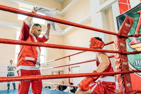 150 de sportivi din patru țări vor ajunge în Salonta, la Memorialul Nicolae Talpoș, un turneu internațional de box