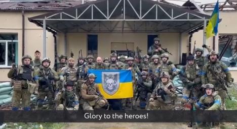Își iau țara înapoi. Soldații ucraineni au eliberat 6.000 de kilometri pătrați din teritoriul ocupat de Rusia. La televiziunile ruse se vorbește despre pace (VIDEO)