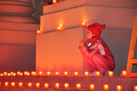 „Un milion de stele pentru Ucraina”: Orădenii, chemați să aprindă lumânări pentru victimele războiului din ţara vecină